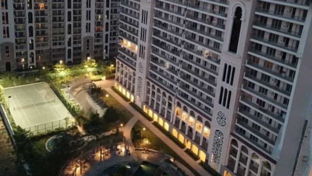 DLF The Sky Court - Image 3